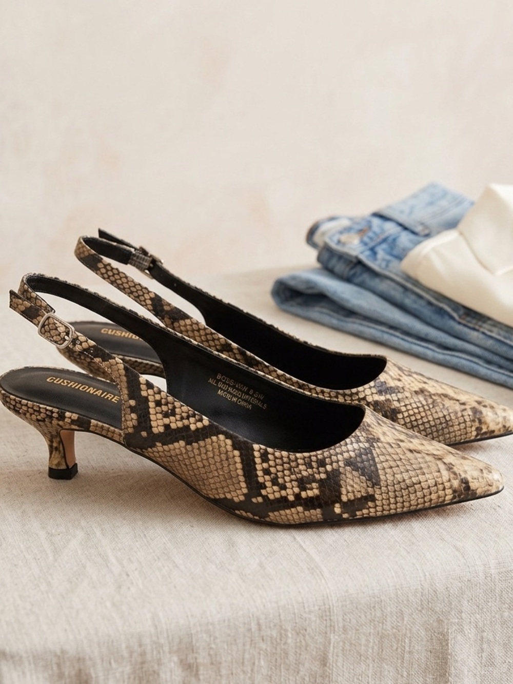 Cushionaire Brown Tan Snake Print Kitten Heel Slingback Pump 9.5W Office Siren